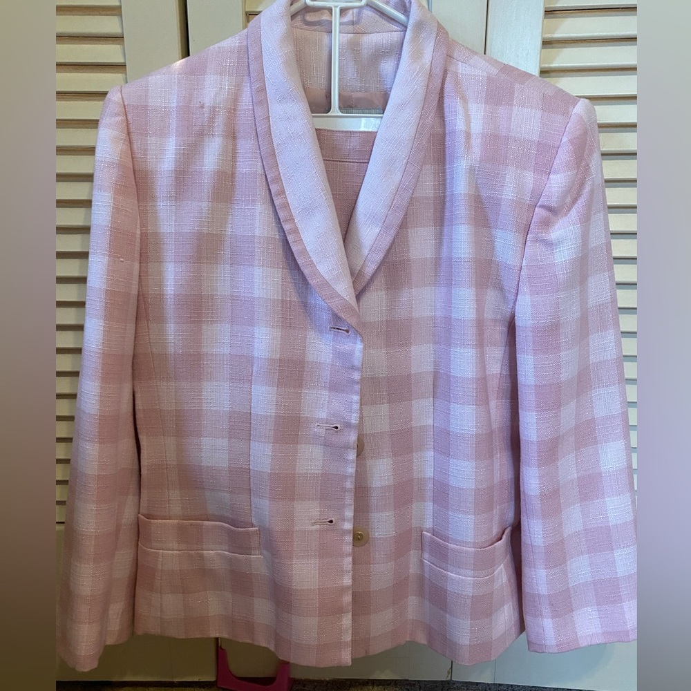 Pink checkers suit set with pockets